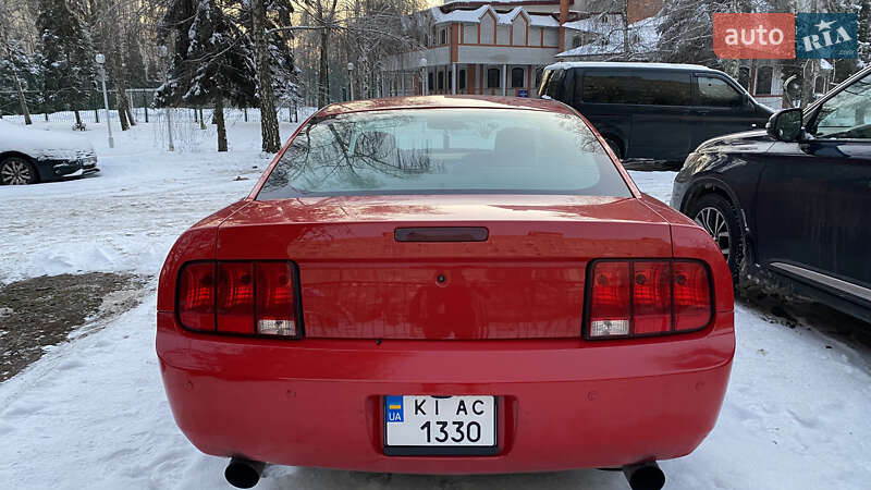 Купе Ford Mustang 2008 в Киеве