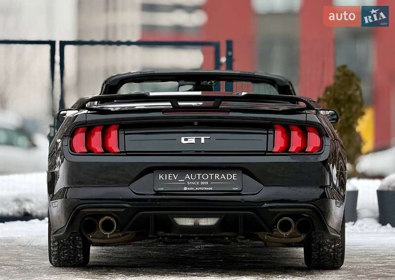 Кабриолет Ford Mustang 2015 в Киеве