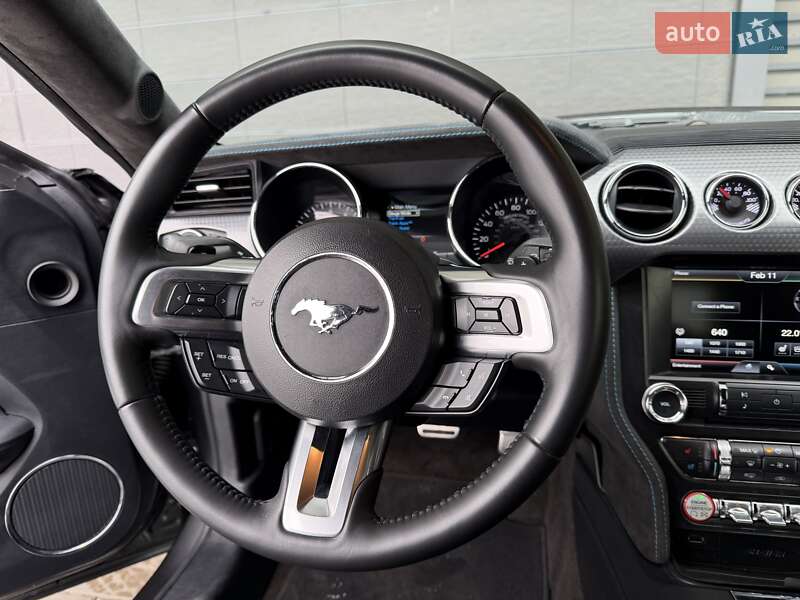 Купе Ford Mustang 2014 в Киеве фото 21 Купе Ford Mustang 2014 в Киеве