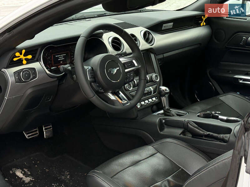 Кабріолет Ford Mustang 2018 в Києві