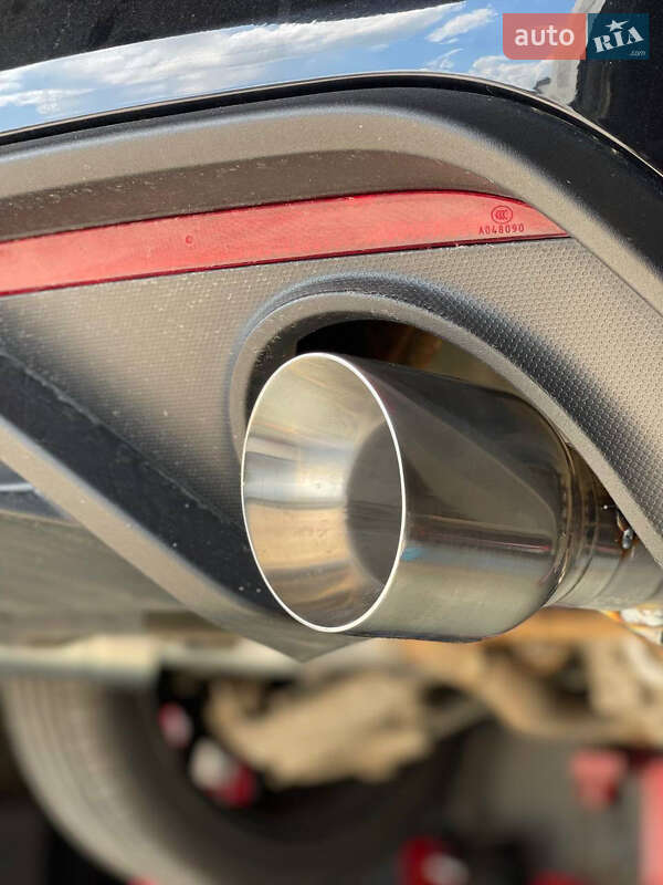 Купе Ford Mustang 2018 в Киеве