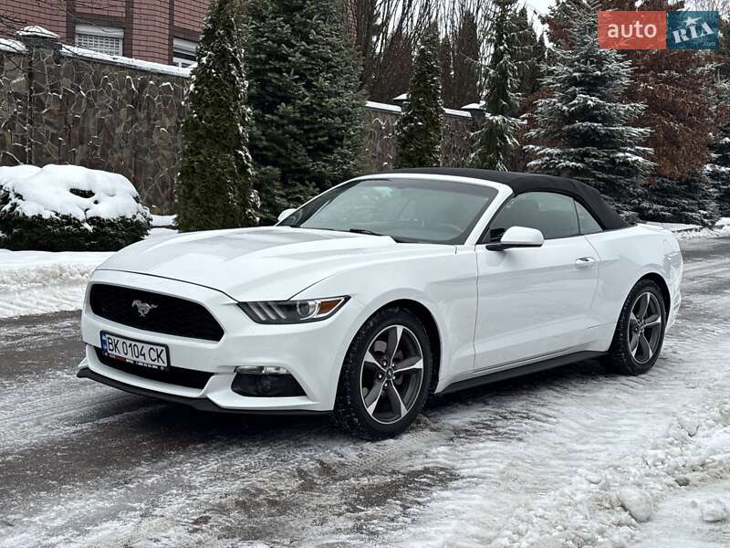 Кабріолет Ford Mustang 2015 в Києві фото 5 Кабріолет Ford Mustang 2015 в Києві