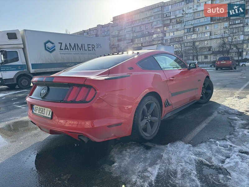 Купе Ford Mustang 2015 в Киеве