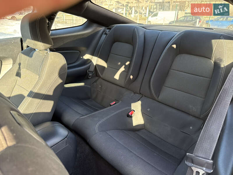 Купе Ford Mustang 2015 в Киеве