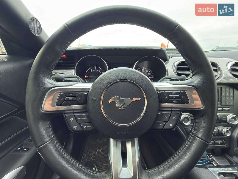 Купе Ford Mustang 2017 в Львові