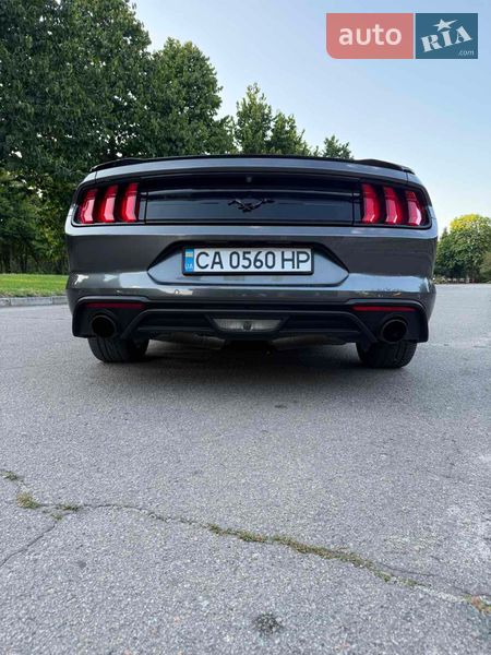 Купе Ford Mustang 2019 в Умані
