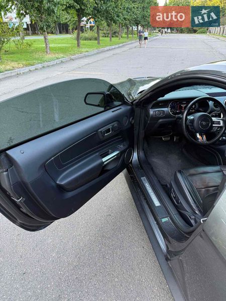 Купе Ford Mustang 2019 в Умані