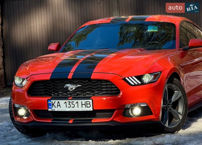 Купе Ford Mustang 2016 в Києві