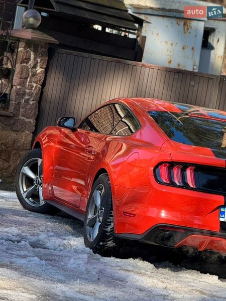 Купе Ford Mustang 2016 в Києві