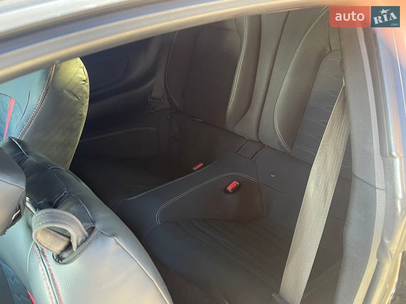 Купе Ford Mustang 2015 в Києві