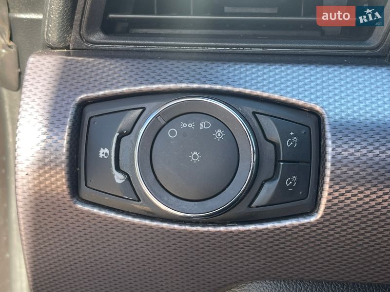 Купе Ford Mustang 2015 в Києві