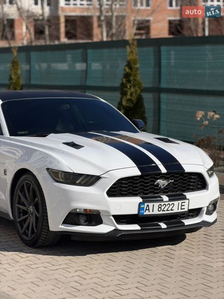 Купе Ford Mustang 2016 в Бучі