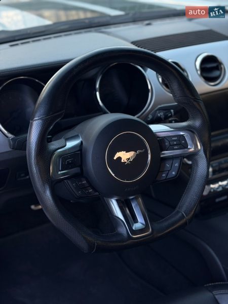 Купе Ford Mustang 2016 в Бучі
