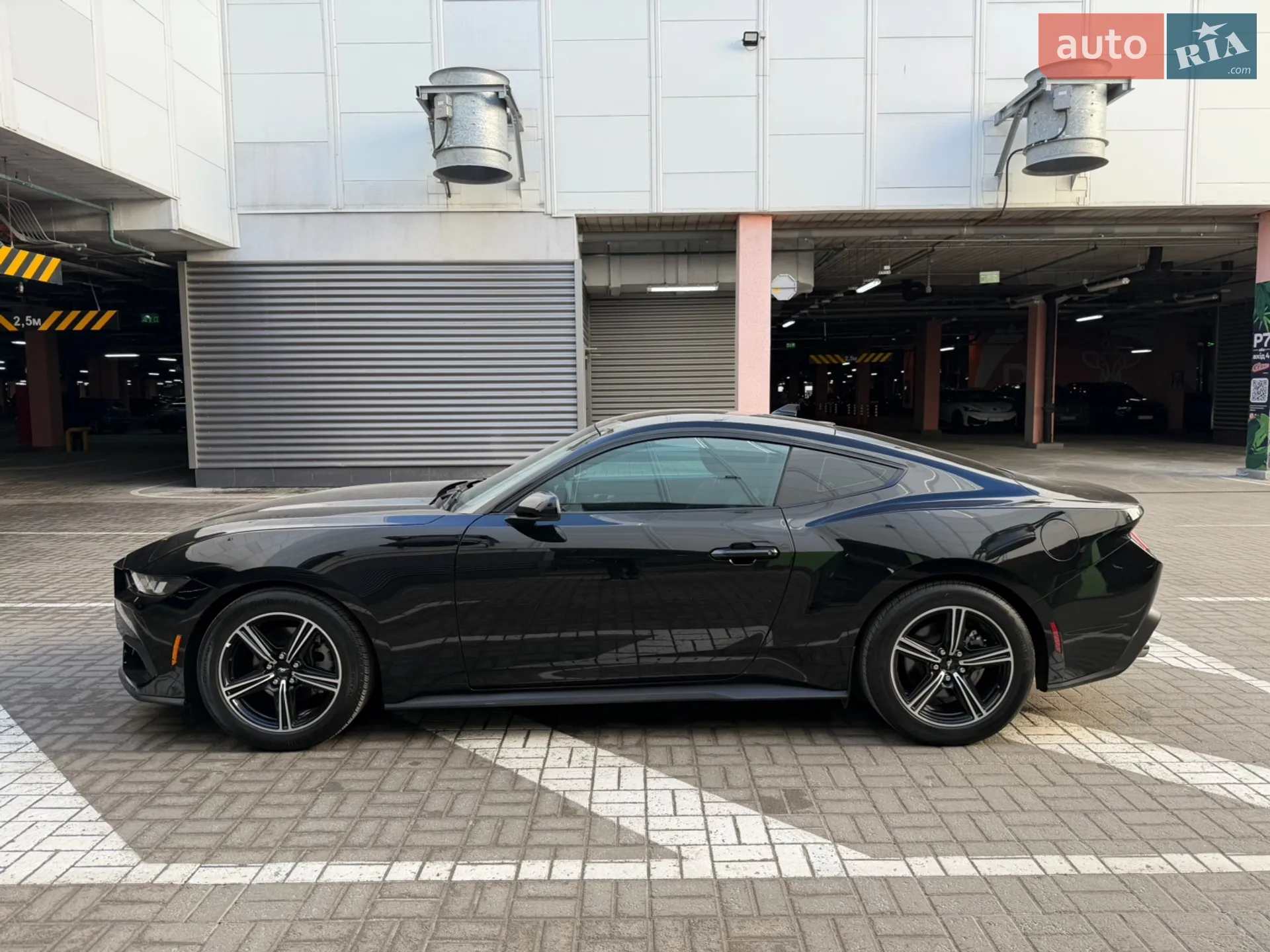2023 Ford Mustang - мініатюра 6