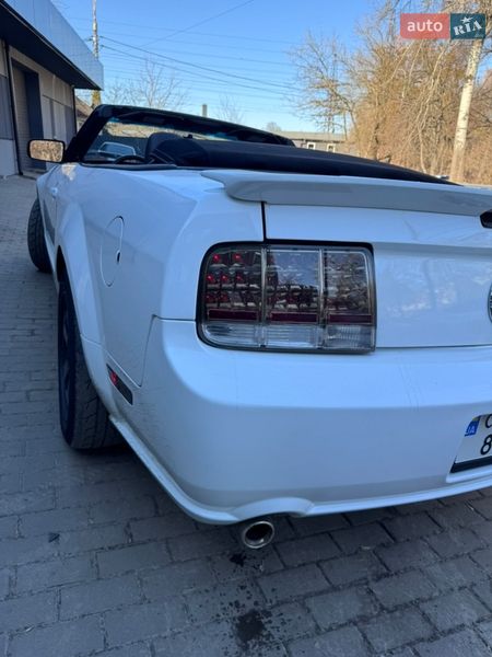 Кабриолет Ford Mustang 2008 в Киеве