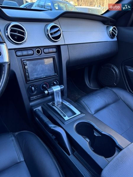 Кабриолет Ford Mustang 2008 в Киеве