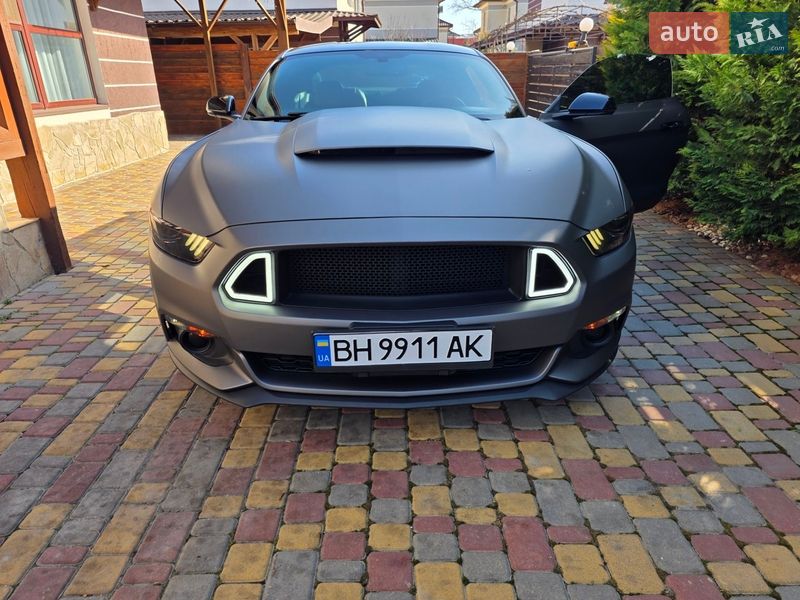 Купе Ford Mustang 2015 в Одесі
