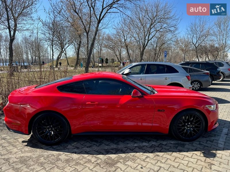 Купе Ford Mustang 2016 в Києві