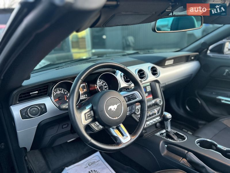 Кабріолет Ford Mustang 2015 в Мукачевому