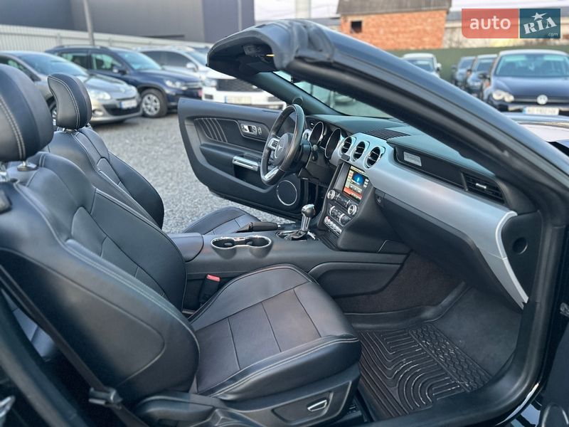 Кабріолет Ford Mustang 2015 в Мукачевому