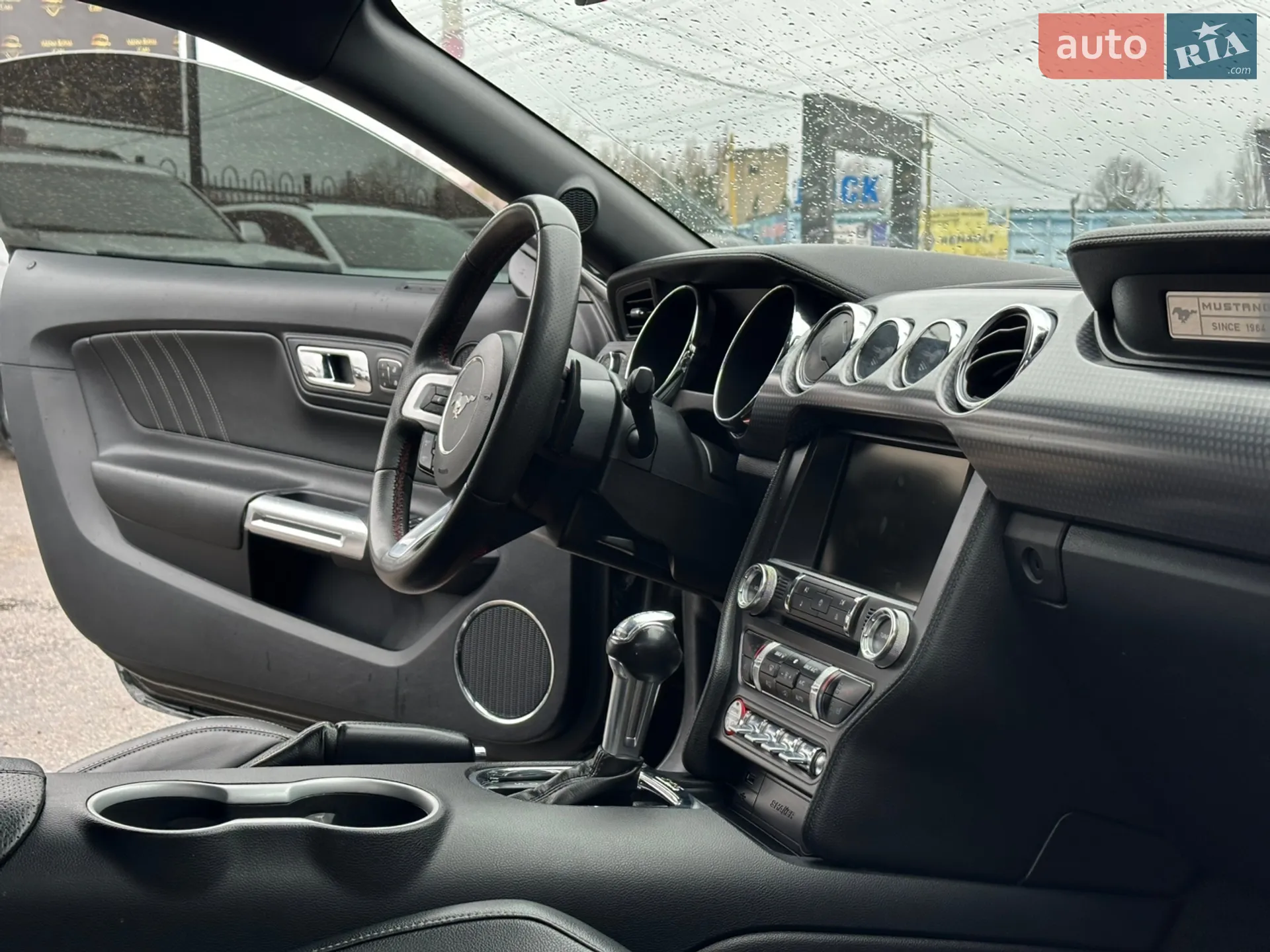 2014 Ford Mustang - мініатюра 19