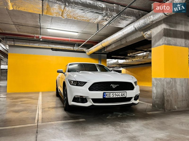 Купе Ford Mustang 2015 в Дніпрі фото 2 Купе Ford Mustang 2015 в Дніпрі