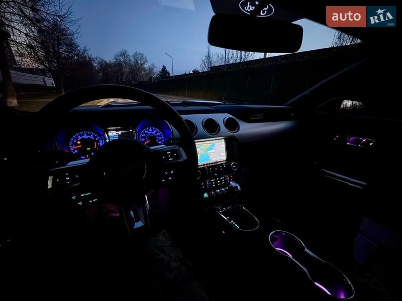 Купе Ford Mustang 2015 в Киеве фото 44 Купе Ford Mustang 2015 в Киеве