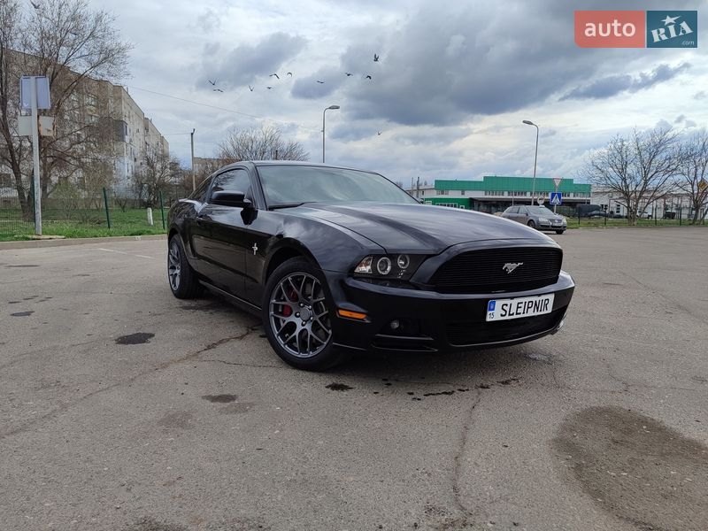 Купе Ford Mustang 2014 в Вознесенске