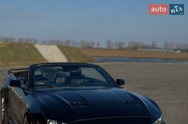 Кабріолет Ford Mustang 2015 в Києві