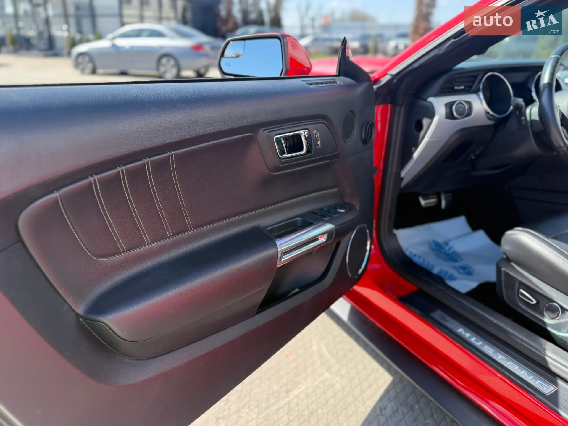 2016 Ford Mustang - мініатюра 21