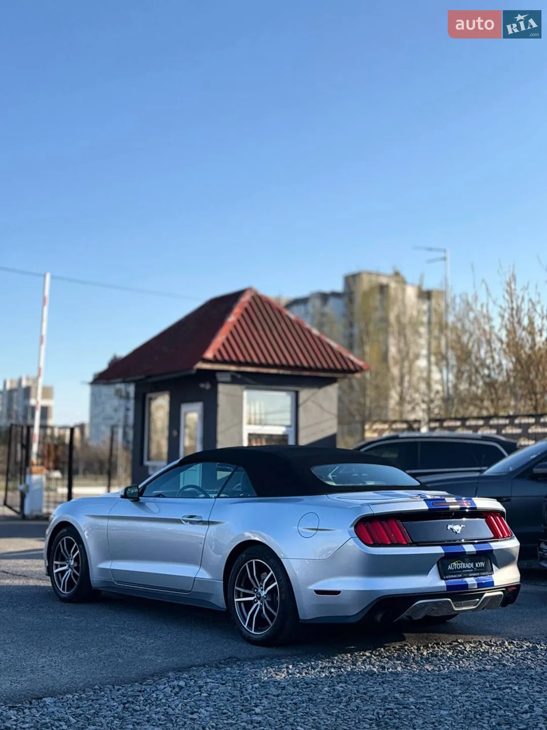 2017 Ford Mustang - мініатюра 5