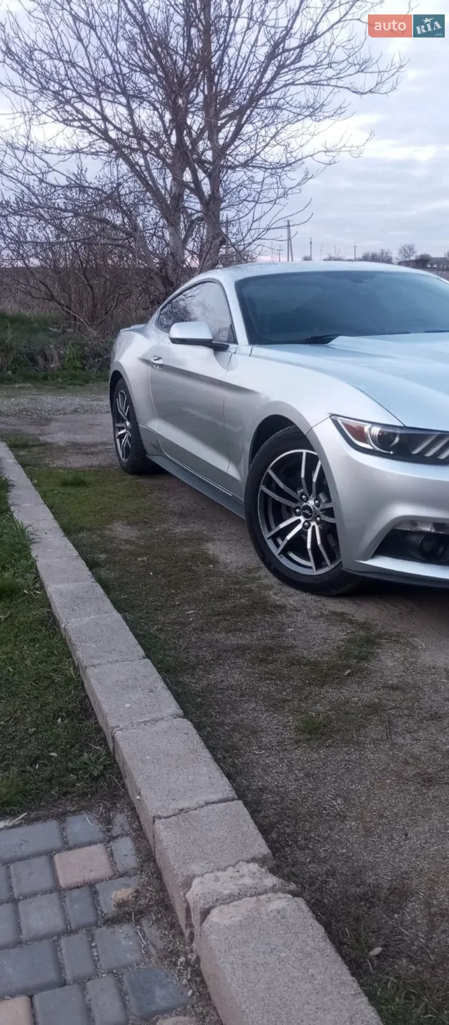 2017 Ford Mustang - мініатюра 3