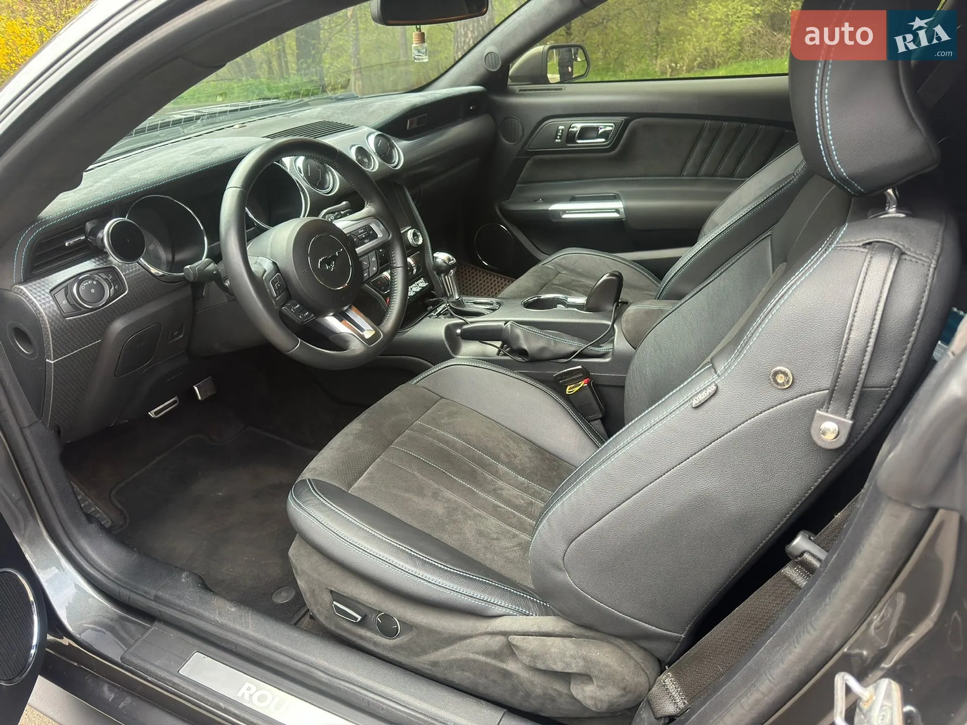 2014 Ford Mustang - мініатюра 19