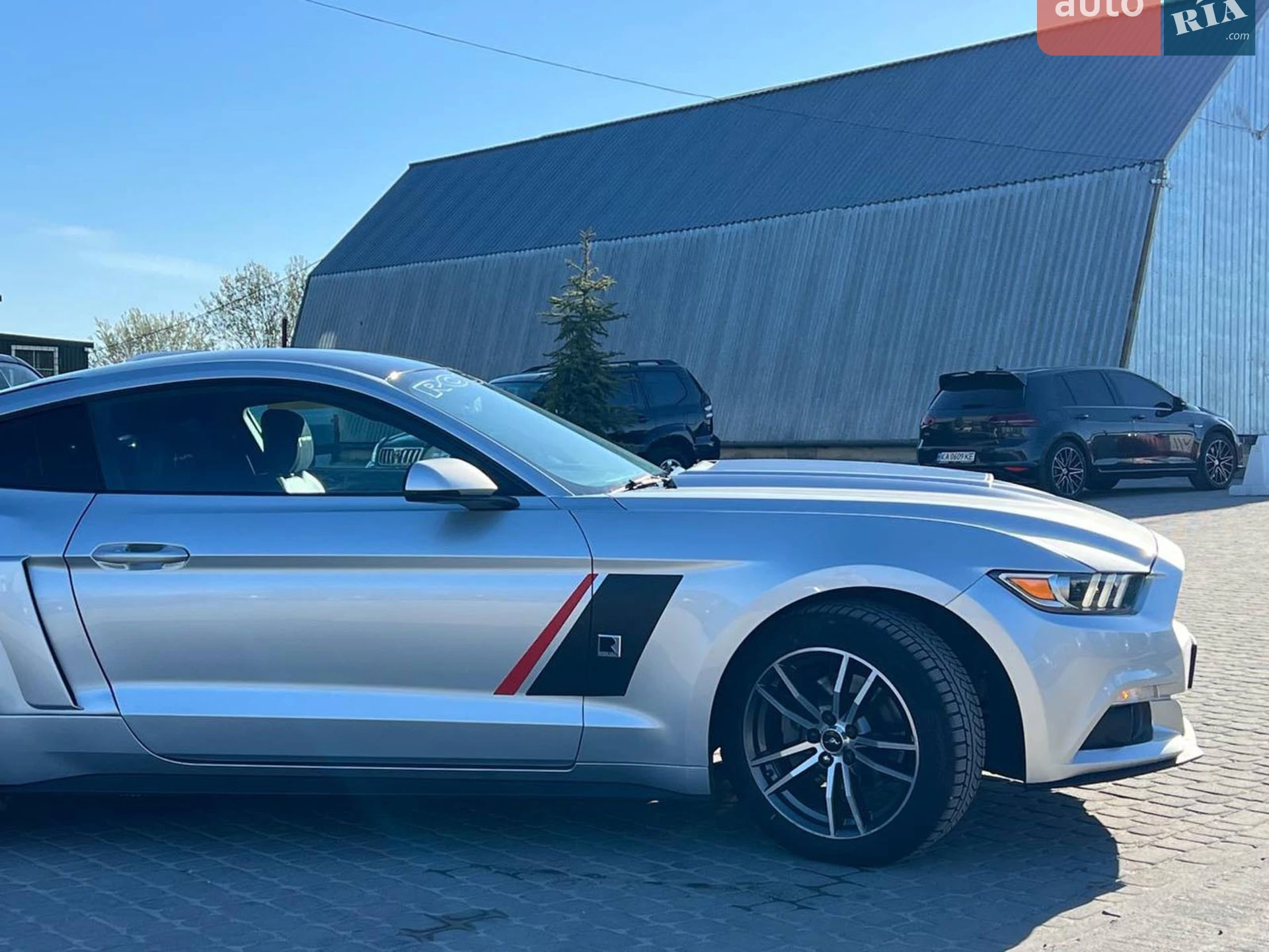 2017 Ford Mustang - мініатюра 12