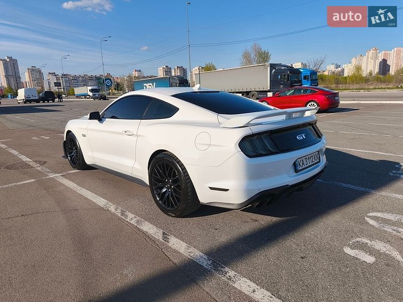 Купе Ford Mustang 2020 в Киеве