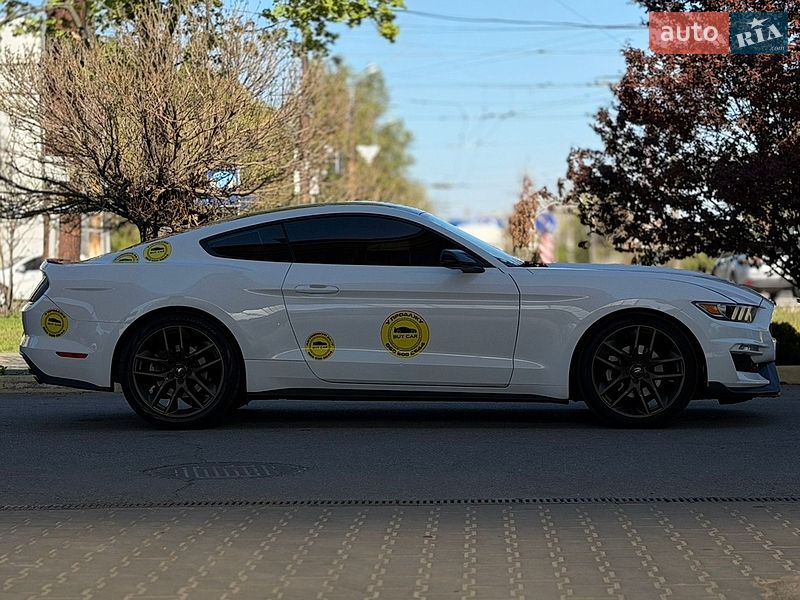 Купе Ford Mustang 2015 в Дніпрі