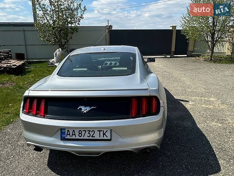 Купе Ford Mustang 2014 в Києві