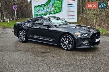 Купе Ford Mustang 2015 в Киеве