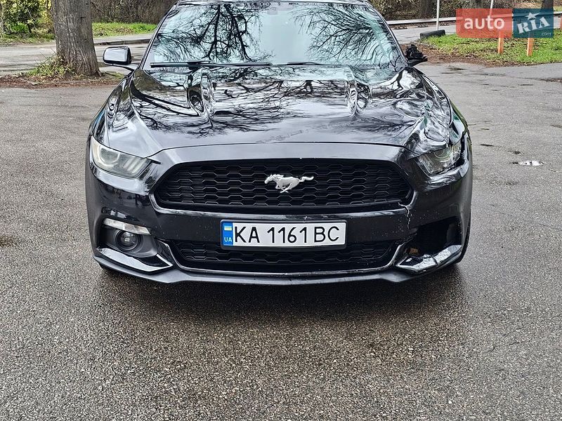 Купе Ford Mustang 2015 в Киеве