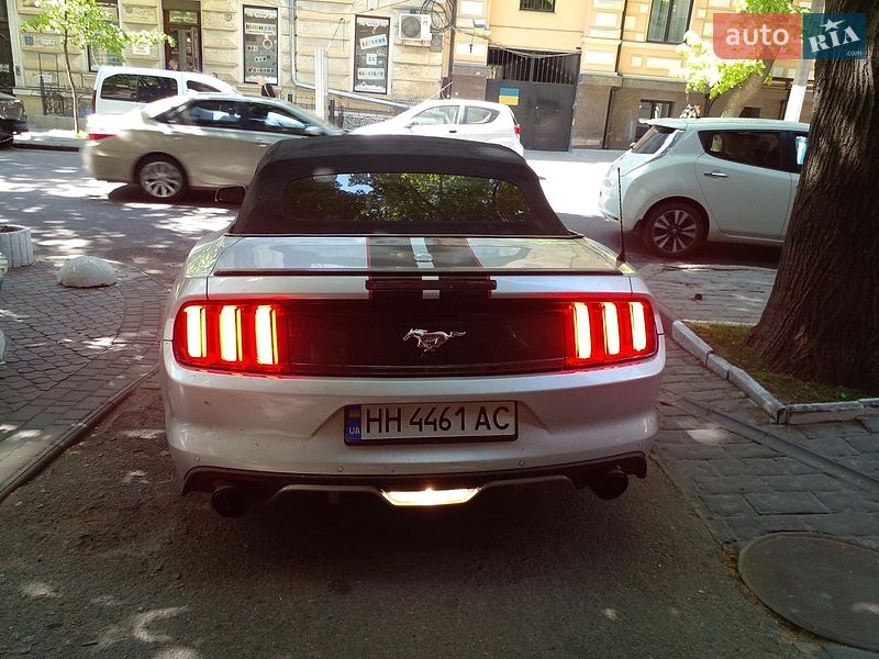 Кабріолет Ford Mustang 2015 в Одесі