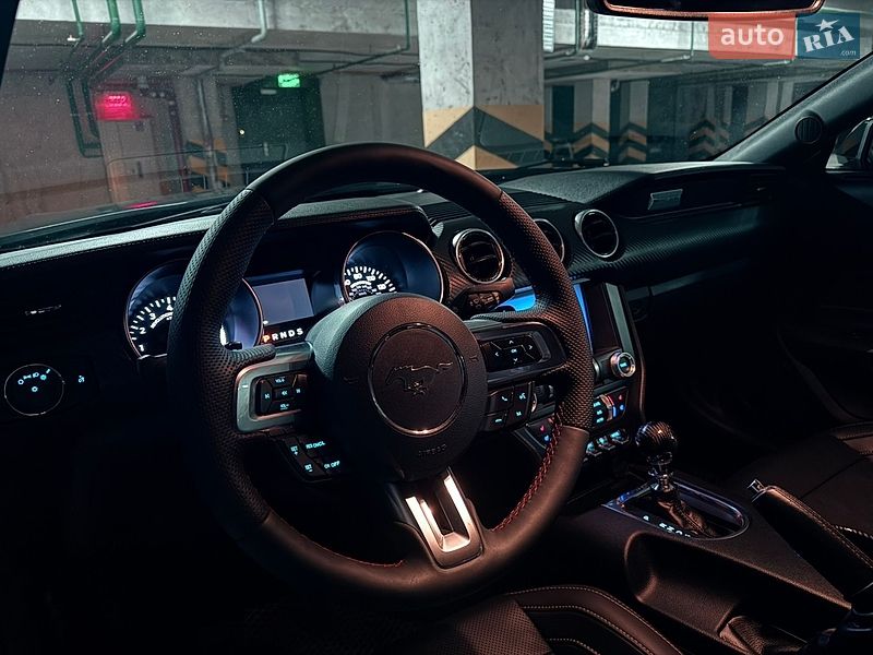 Купе Ford Mustang 2018 в Киеве