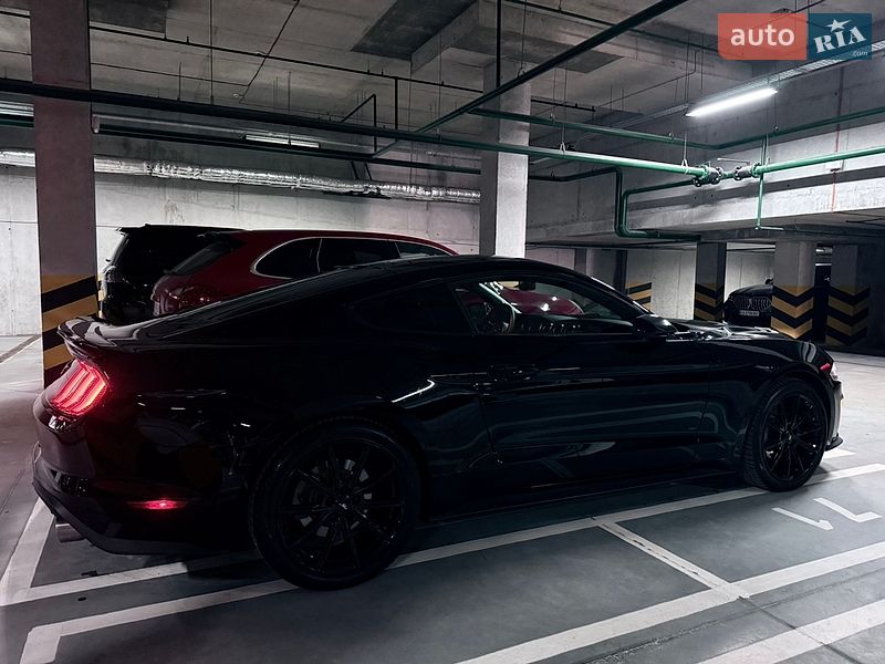 Купе Ford Mustang 2018 в Киеве