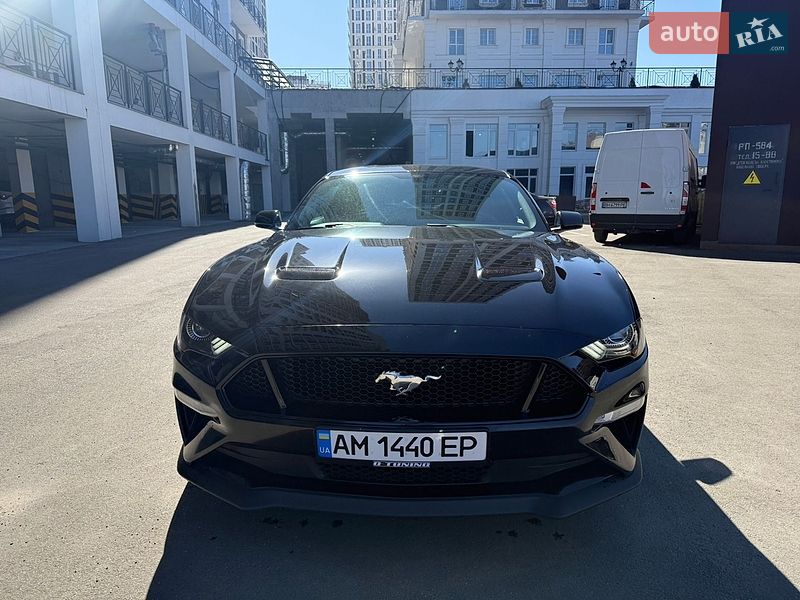 Купе Ford Mustang 2018 в Киеве