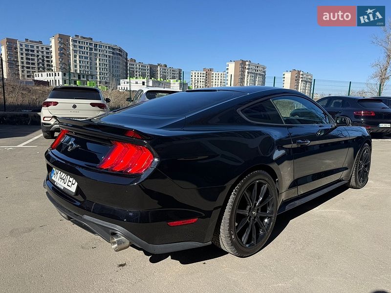 Купе Ford Mustang 2018 в Киеве