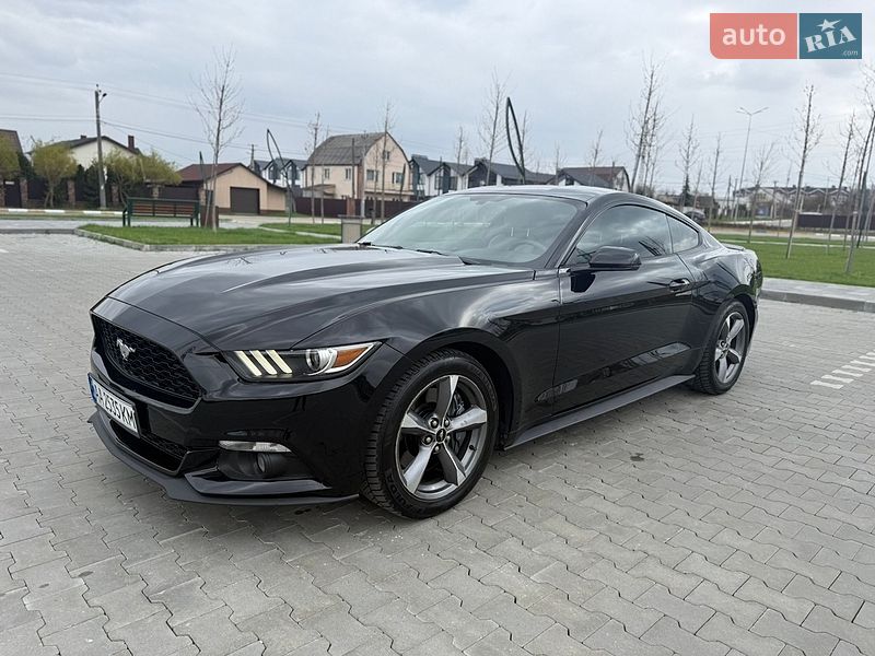 Купе Ford Mustang 2015 в Ирпене