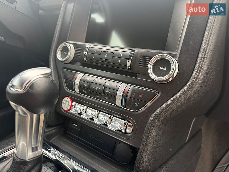 Купе Ford Mustang 2015 в Ирпене