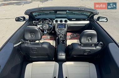 Кабриолет Ford Mustang 2019 в Киеве