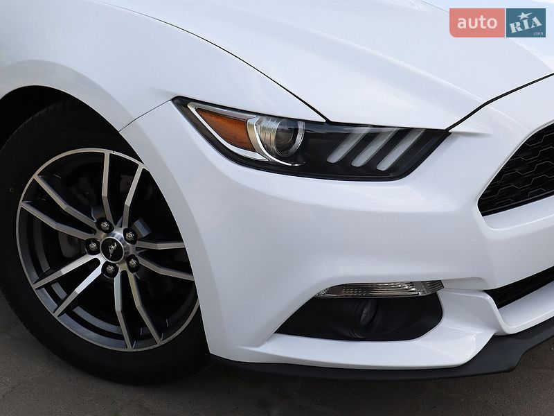Купе Ford Mustang 2017 в Чернігові