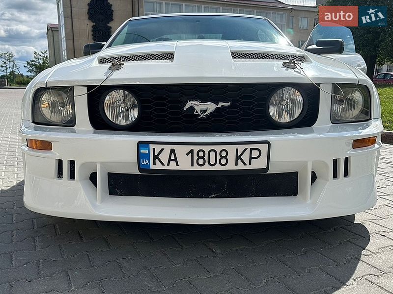 Купе Ford Mustang 2008 в Києві