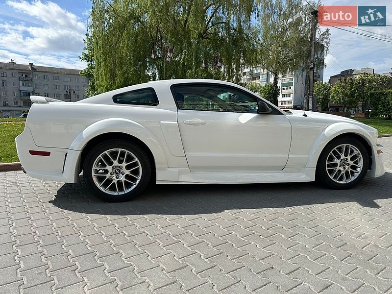 Купе Ford Mustang 2008 в Києві